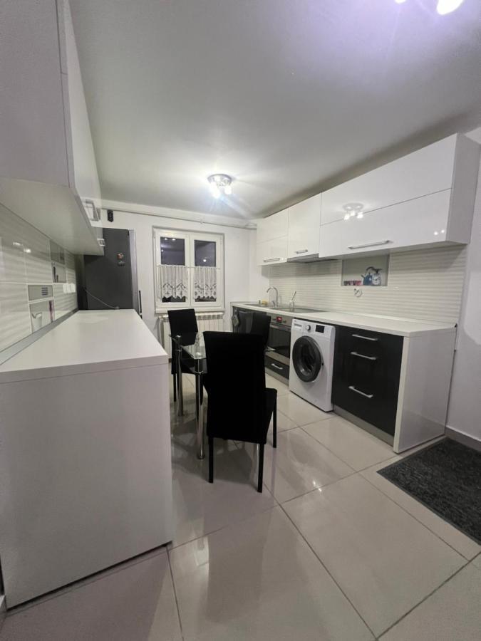 Debo Apartament Луґож Екстер'єр фото